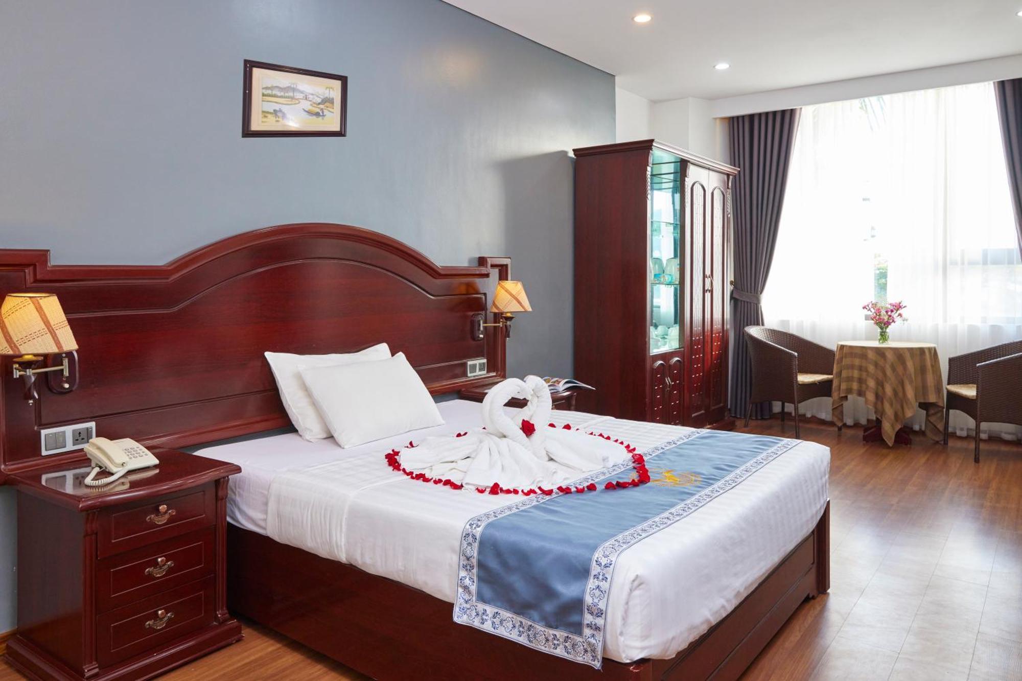 Gieng Ngoc Sea Moutain View Cat Ba Hotel Dong Khe Sau Exterior photo